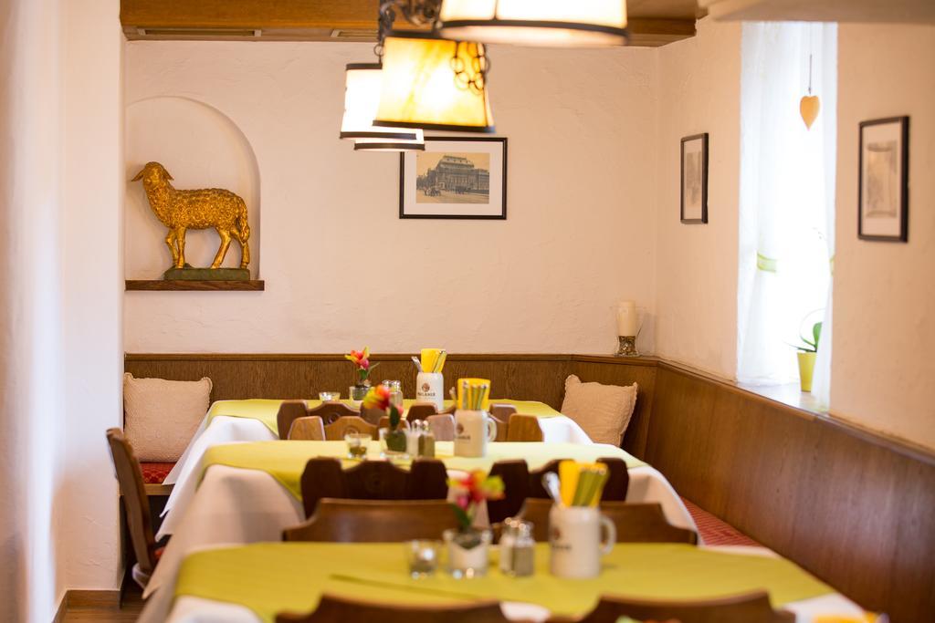 Gasthof Zum Lamm Hotel Garmisch-Partenkirchen Exterior photo